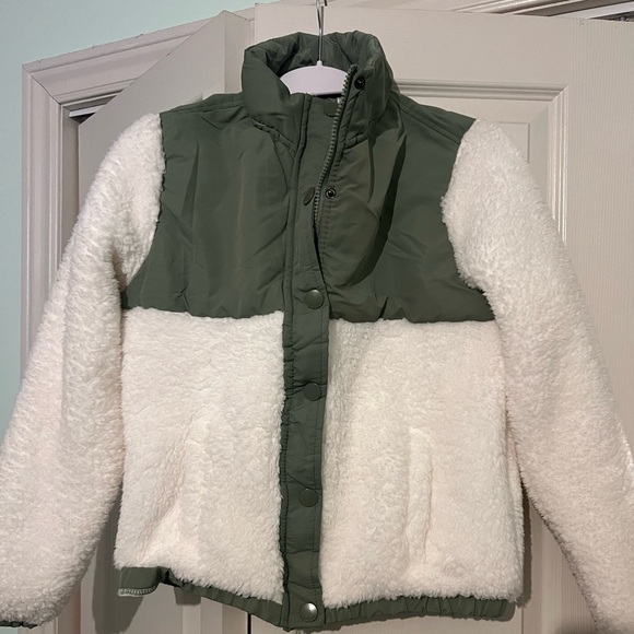 Billabong Sage Green and Cream Teddy Jacket - Picture 3 of 7